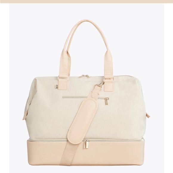 BEIS Bags Beis Weekender Bag Poshmark